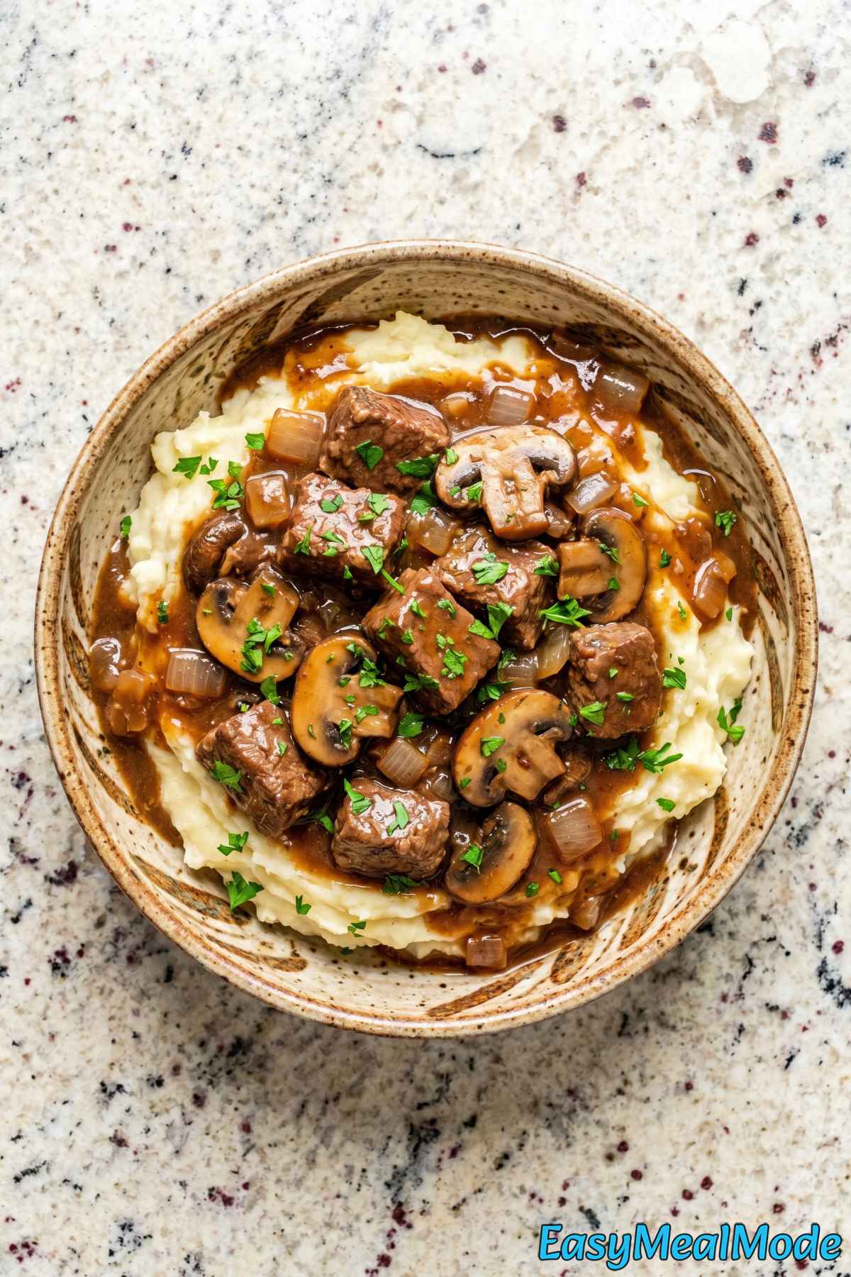 Easy slow cooker beef tips & gravy