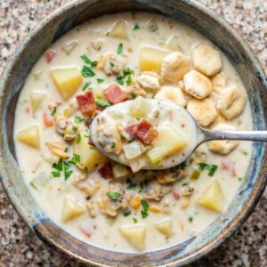 Instant Pot Clam Chowder