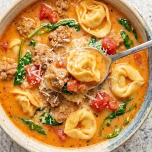 Slow Cooker Creamy Tortellini Soup